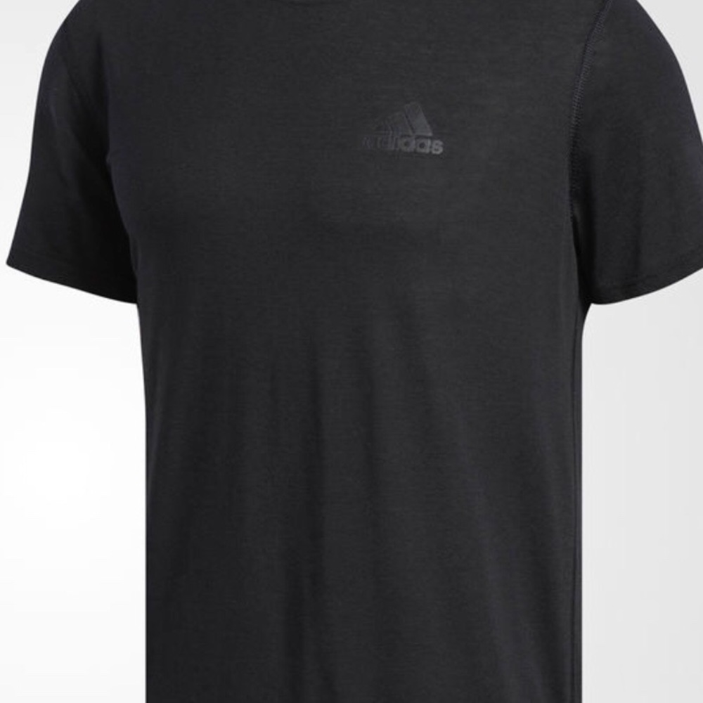 Adidas T-shirt